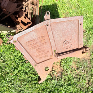 International Harvester IH IHC Seeder Drill Box Single Cast Iron End Plate - NO SHIPPING - PICKUP ONLY!!